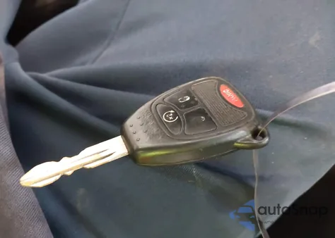 2016 Jeep Compass Latitude z USA, uszkodzony, nr VIN 1C4NJDEB9GD616853